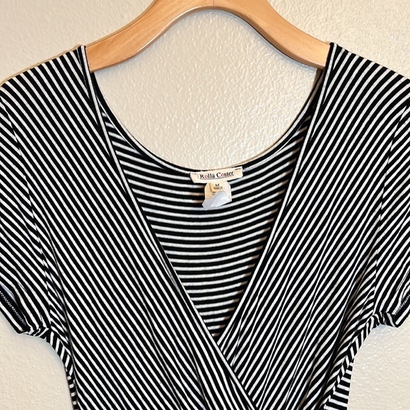 Set Of 2 Striped Dresses Size Medium - Picture 13 of 16